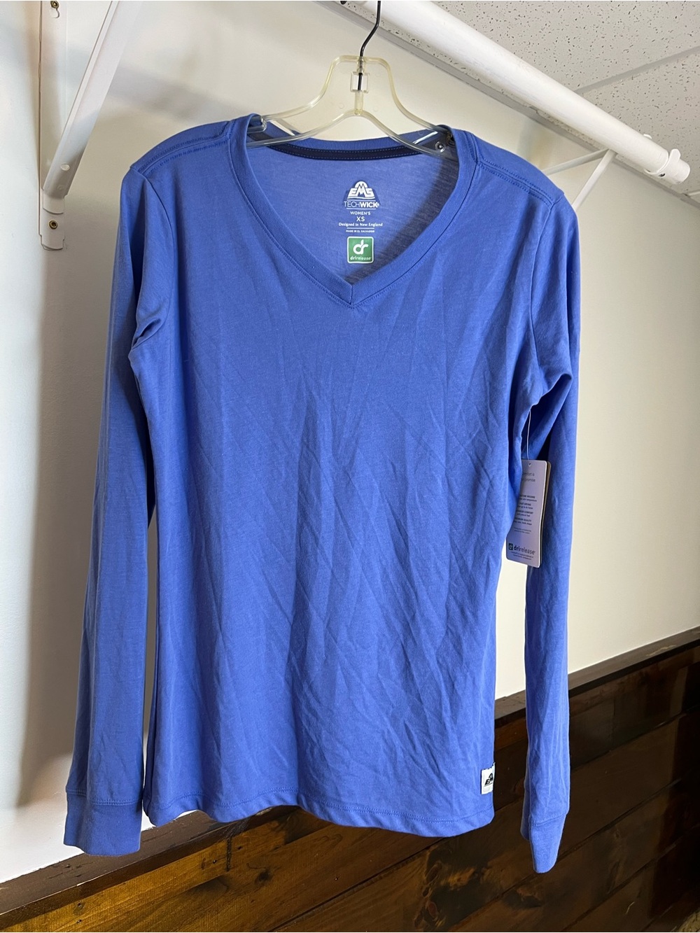 NWT EMS Vital Dri Tech Wick Long Sleeve V-Neck Purple Shirt- XS